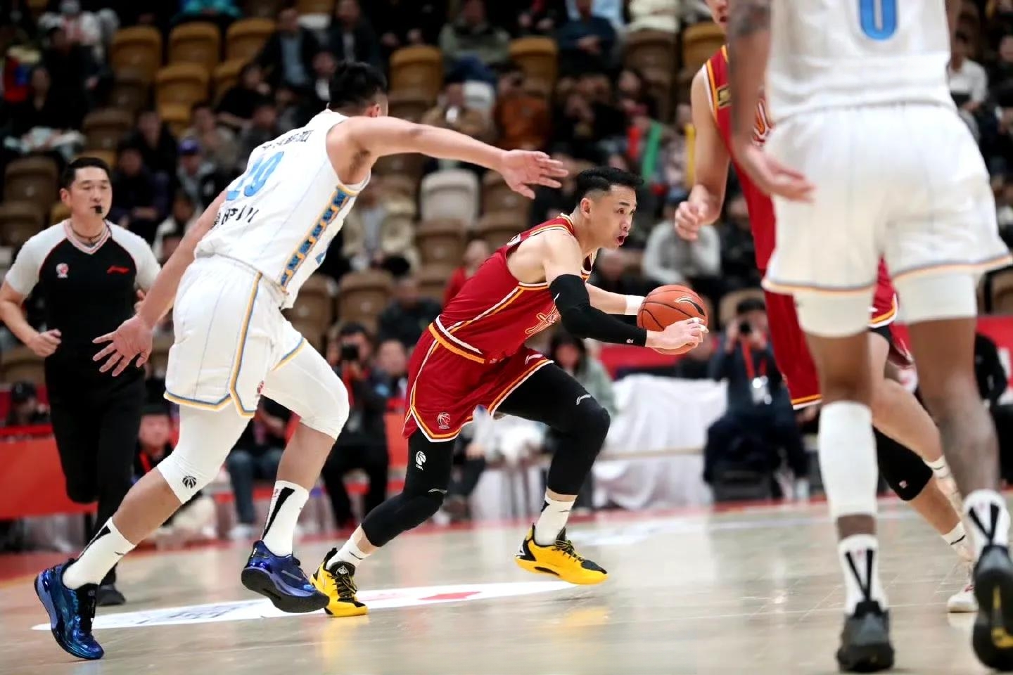 激烈角逐：亚洲俱乐部杯战况升温