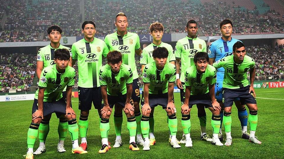 首尔FC对阵里斯本竞技，实力对决