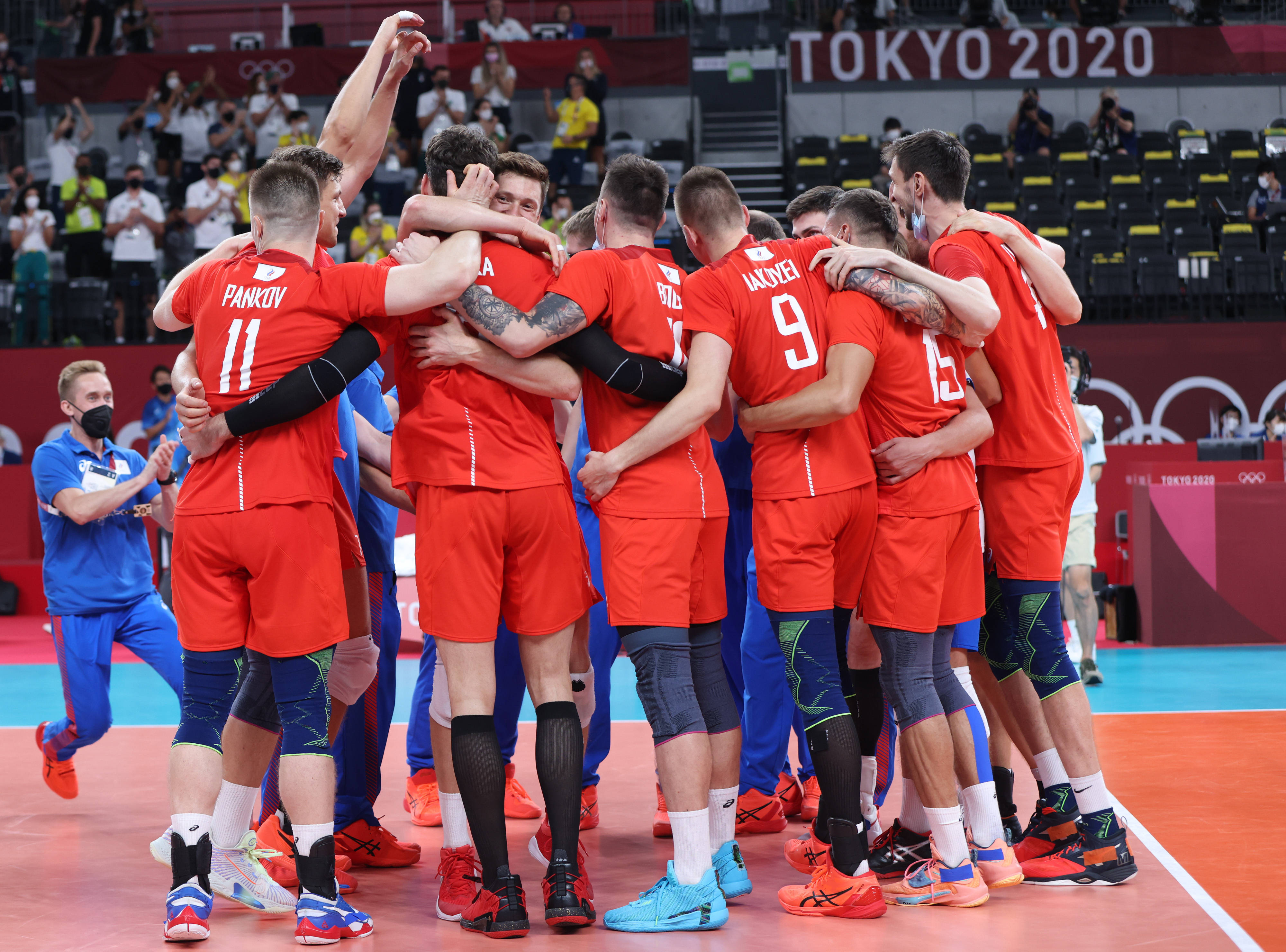 俄罗斯国家队击溃对手,轻松晋级淘汰赛 俄罗斯国家队击溃对手,轻松晋级淘汰赛