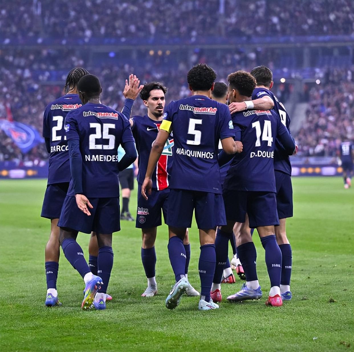 巴黎圣日耳曼备战欧国联小组赛，迎接新挑战