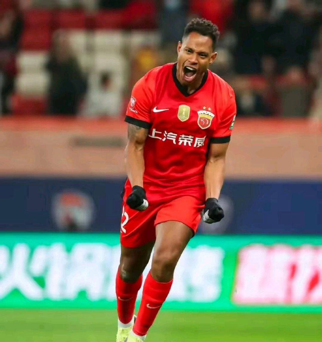 关于保定容大客场不敌长春亚泰，遭遇连败的信息