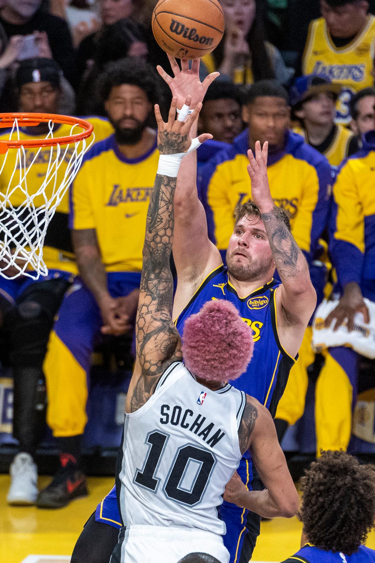 NBA季后赛开拓者逆袭胜马刺 NBA季后赛开拓者逆袭胜马刺