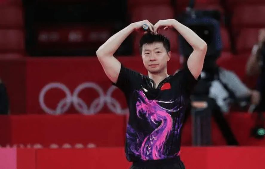 法国乒乓球队完胜日本乒乓球队，马龙送出助攻