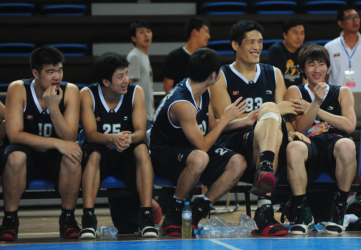 关于领头羊不敌劲旅,积分榜动荡不安的信息 关于领头羊不敌劲旅,积分榜动荡不安的信息