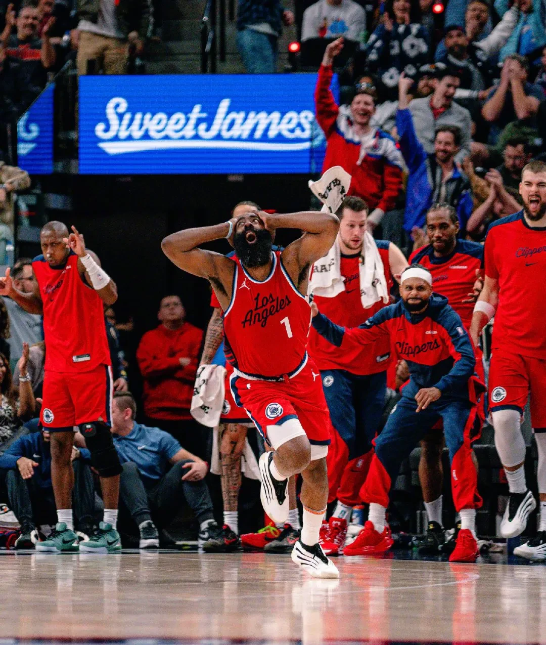 热火逆转掘金，取得四连胜