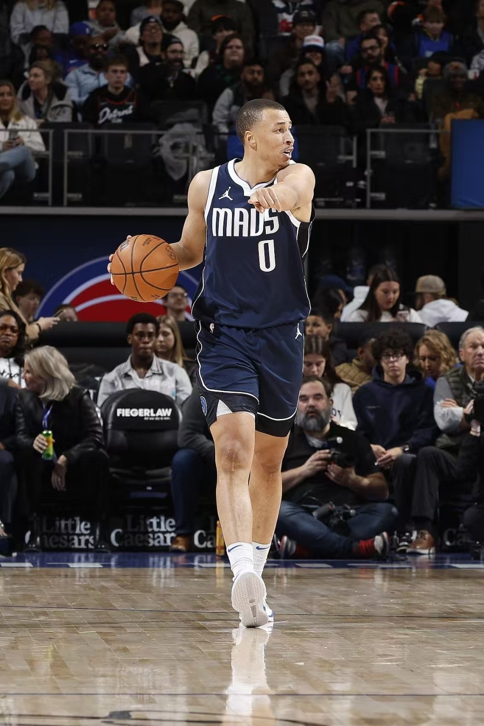 热火力克独行侠，东部战绩提升