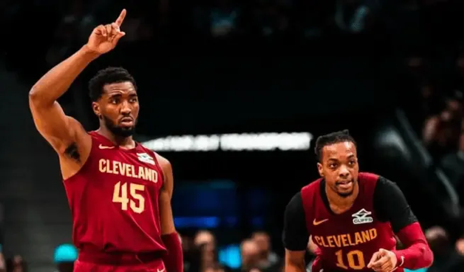 包含骑士大胜国王，东部球队逐渐崛起的词条