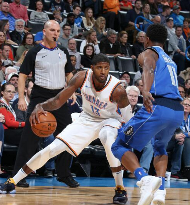 关于小牛负于魔术，遭遇两连败的信息