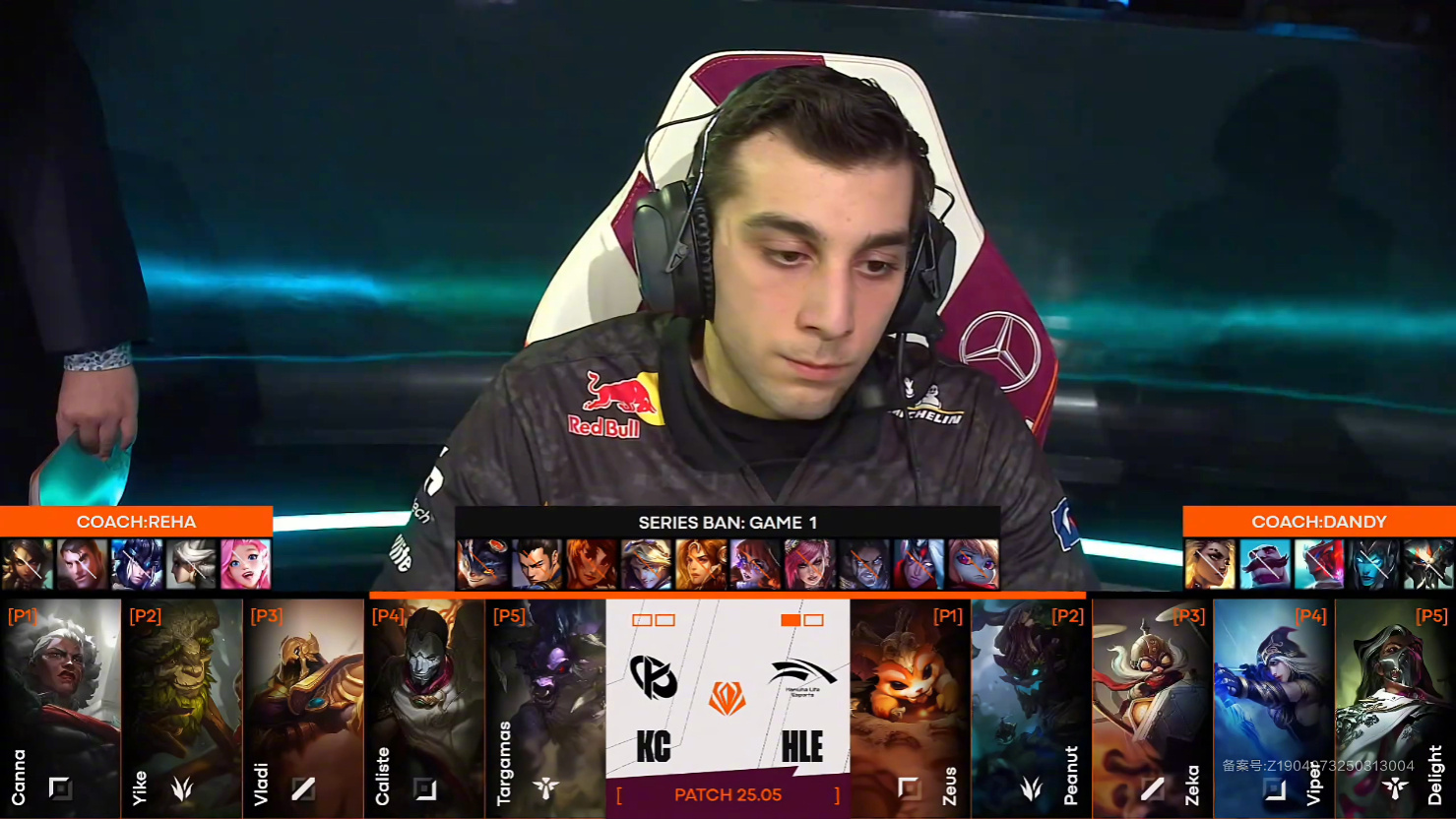 HLE碾压DFM，Deft打出惊人五杀强强对话淘汰赛，锁定晋级资格